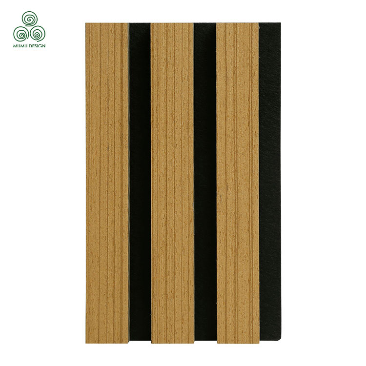 Comfortable Stripe Oak Wood Slats Wall Board in Clear Brown for Interior